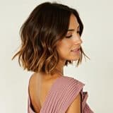 Boho bob haircut: wavy layers for casual chic vibes